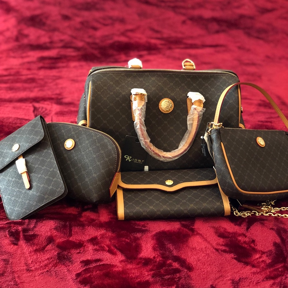 Rioni~ 5 piece set ~ Boston Handbag plus accessories made in Italy matching NWT